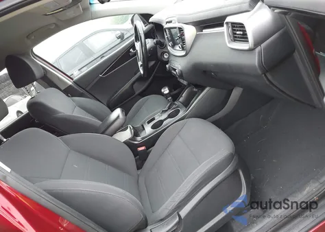 2019 Kia Sorento 2.4L Lx from USA, damaged, VIN 5XYPG4A39KG595275